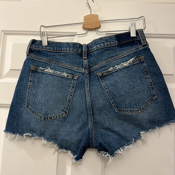 Abercrombie & Fitch The Mom High Rise Jean Short - Picture 3 of 3